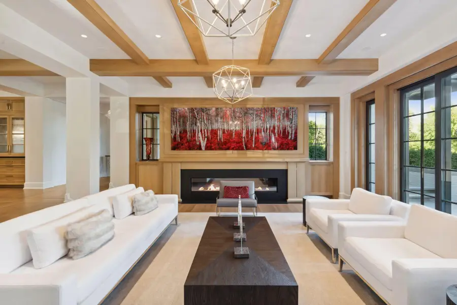 2552 W Lake Of The Isles Parkway, Minneapolis, MN 55405 - Image #3