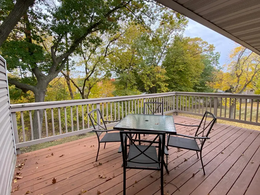 9138 Neill Lake Road, Eden Prairie, MN 55347 - Image #3