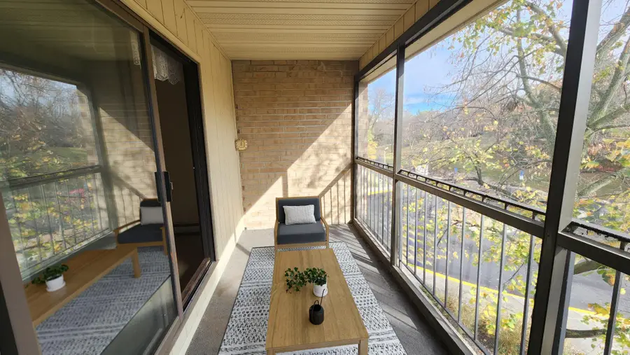 11160 Anderson Lakes Parkway #313, Eden Prairie, MN 55344 - Image #2