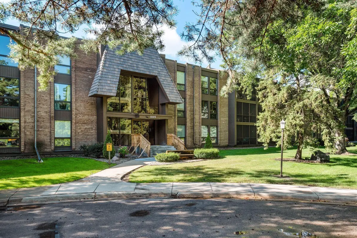 6105 Lincoln Drive #239, Minneapolis, MN 55436 - Image #1