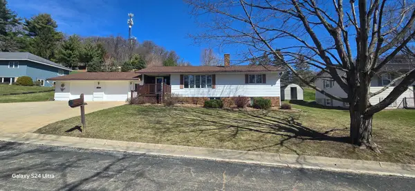 1003 Sunset Road Nw, Preston, MN 55965