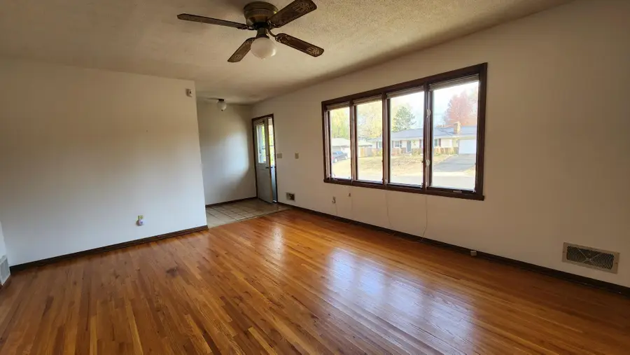 2983 Furness Street, Saint Paul, MN 55109 - Image #2