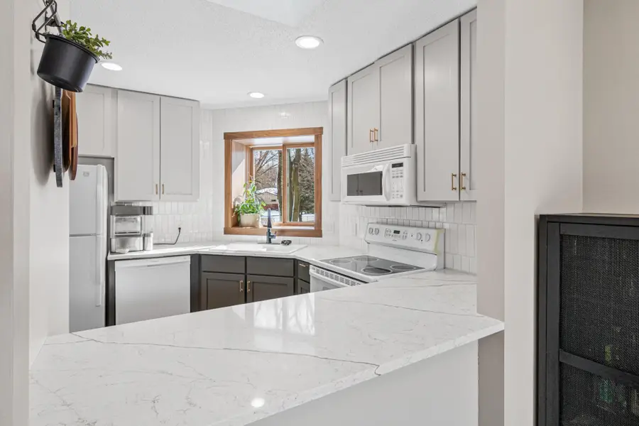 14168 Heywood Path, Apple Valley, MN 55124 - #2