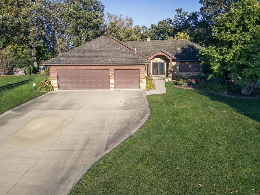 1516 Bay Oaks Drive, Albert Lea, MN 56007 - Image #2