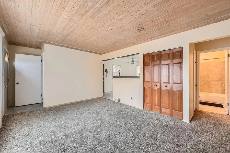 5738 Adair Avenue N, Minneapolis, MN 55429 - Image #3