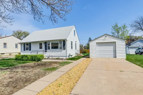 5201 Horizon Drive Ne, Minneapolis, MN 55421