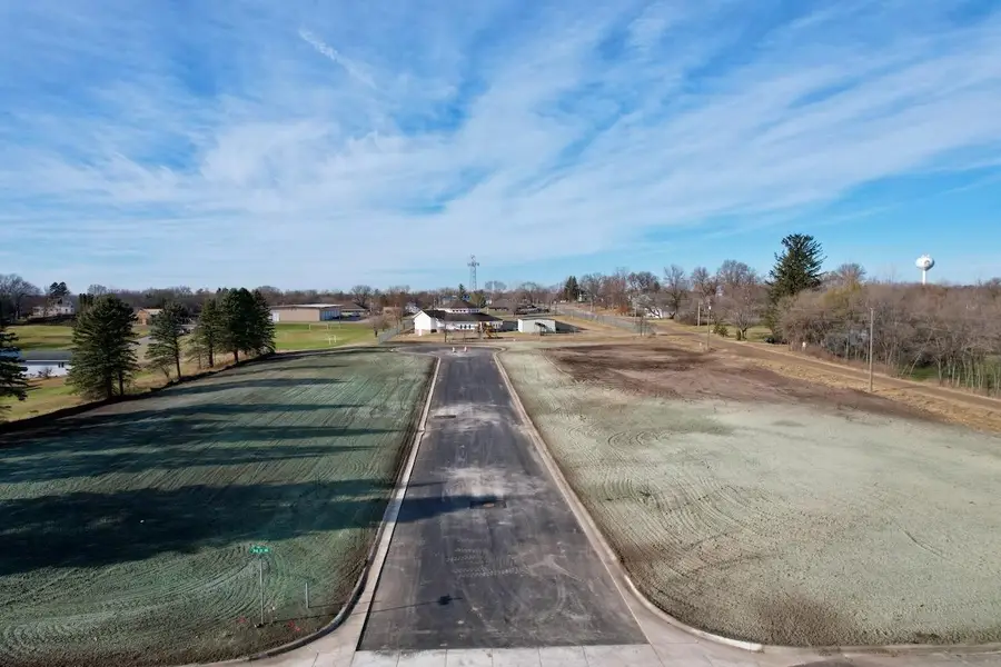 203 4th Avenue Ne, Pelican Rapids, MN 56572 - #2