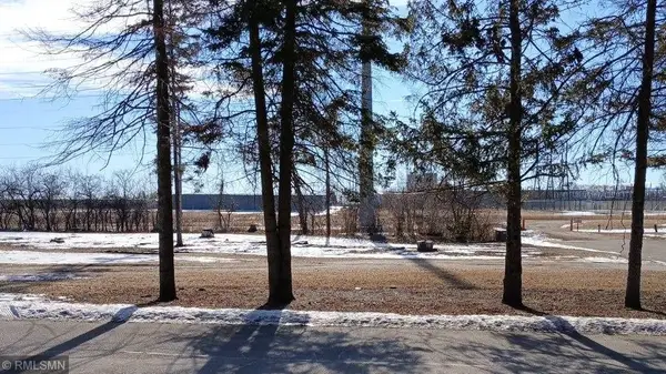 839 Hilltop Drive Ne, Hutchinson, MN 55350