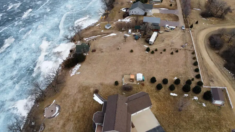 13366 Cameron Cove Road, Wilmot, SD 57279 - Image #2