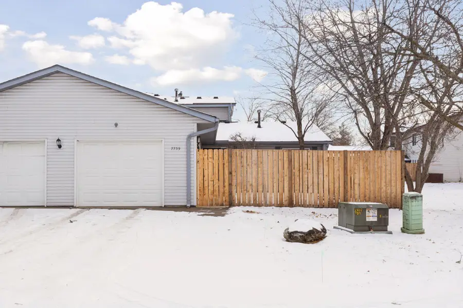 7739 Rimbley Road, Woodbury, MN 55125 - Image #2