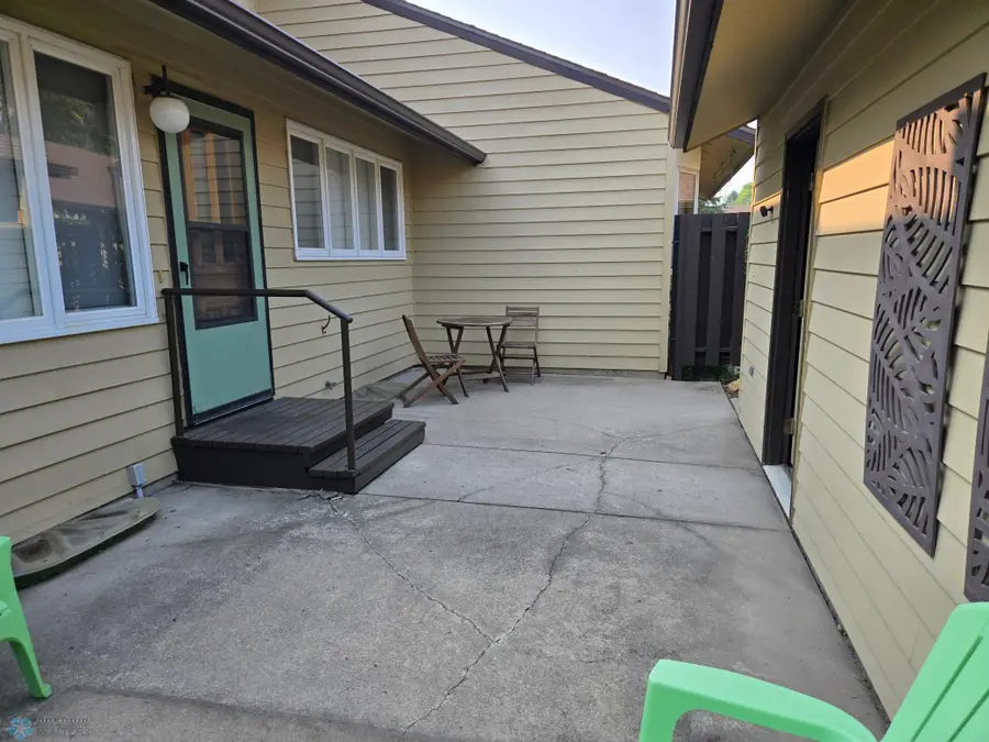 2517 W Country Club Drive S #10, Fargo, ND 58103 - Image #3