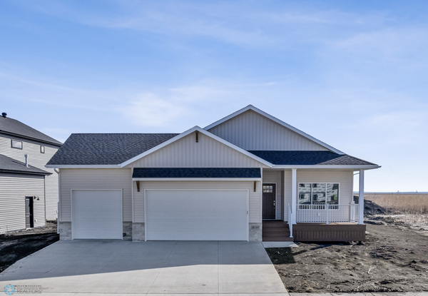 8334 61st Street S, Horace, ND 58047