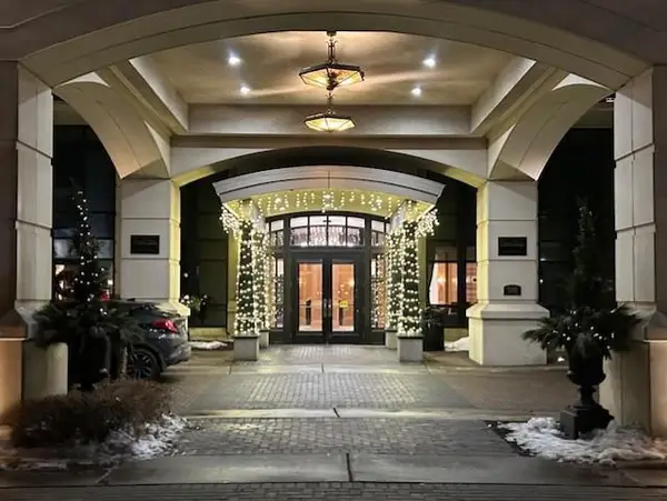 500 E Grant Street #907, Minneapolis, MN 55404