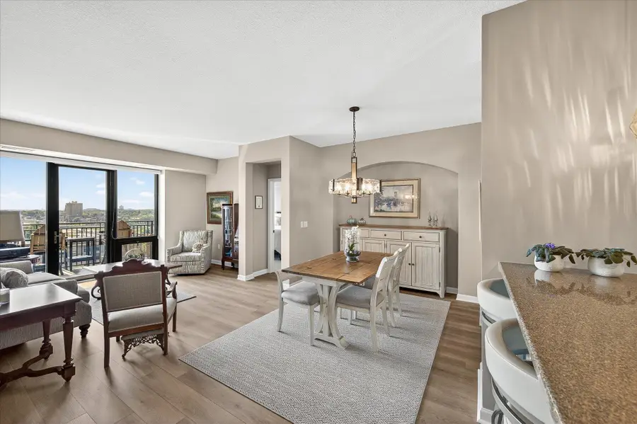 500 E Grant Street #907, Minneapolis, MN 55404 - Image #2