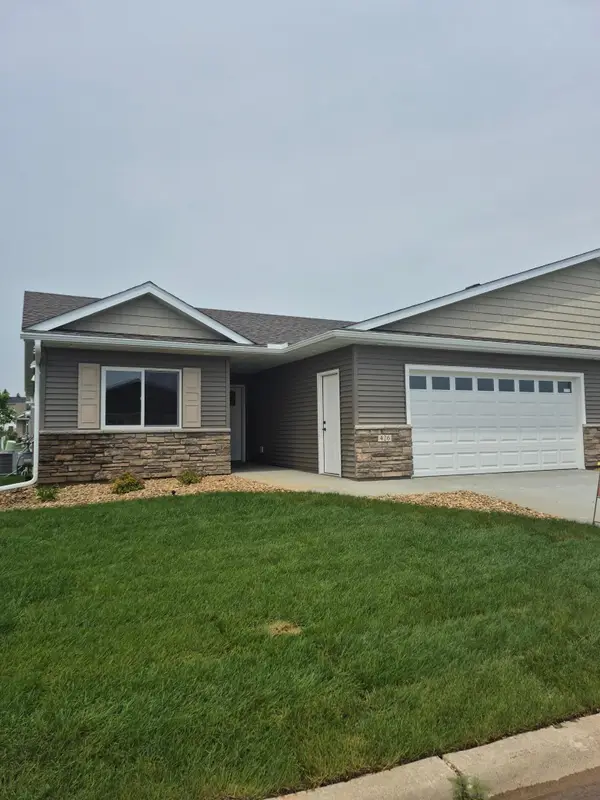 426 Fawn Run, Kenyon, MN 55946