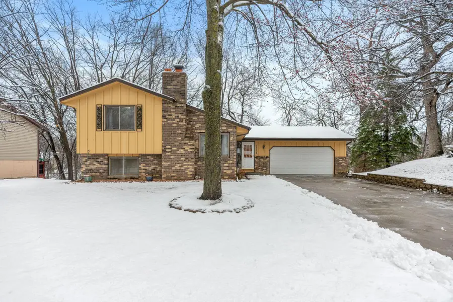 7002 Crest Drive, Maple Grove, MN 55311 - Image #2