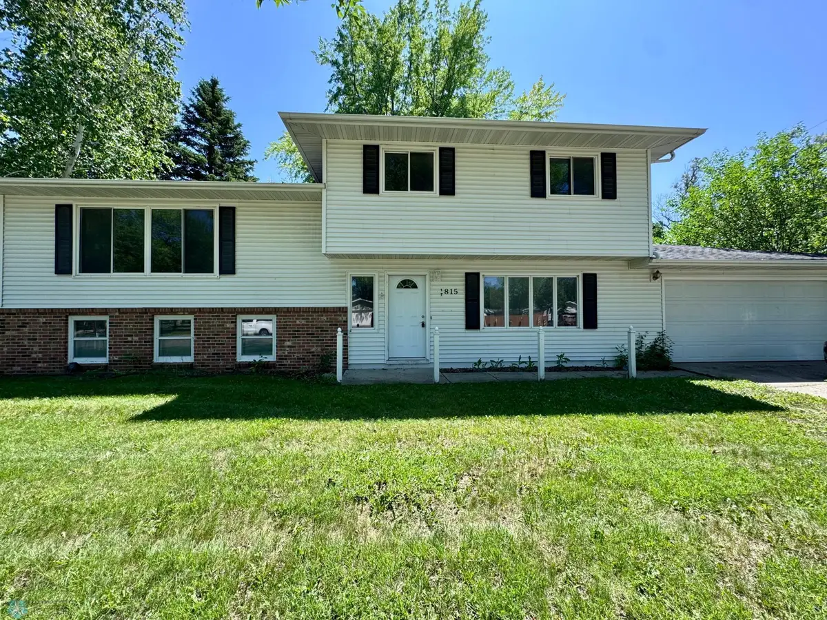 1815 20th Avenue S, Moorhead, MN 56560 - Image #1