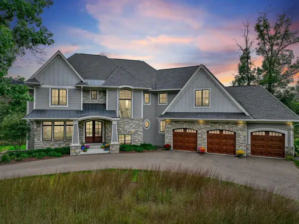 21 Cherrywood Circle, Saint Paul, MN 55127