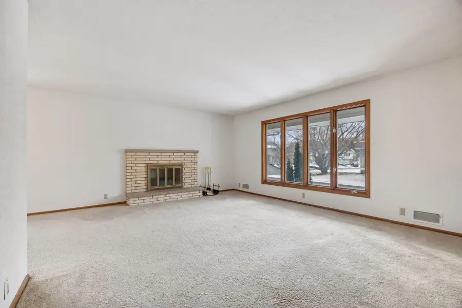 2221 Pennsylvania Avenue S, Minneapolis, MN 55426 - Image #3