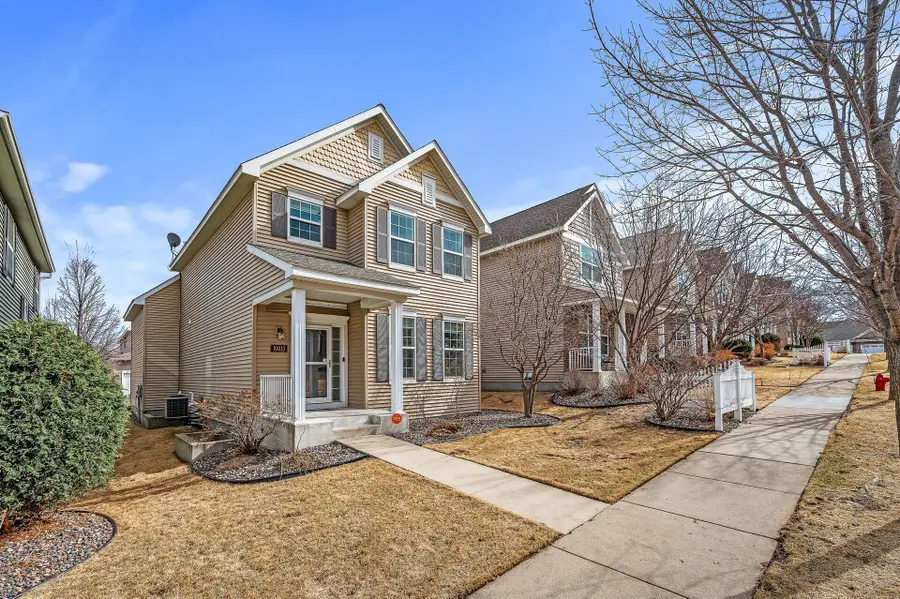 10013 Gentian Drive, Eden Prairie, MN 55347 - Image #3