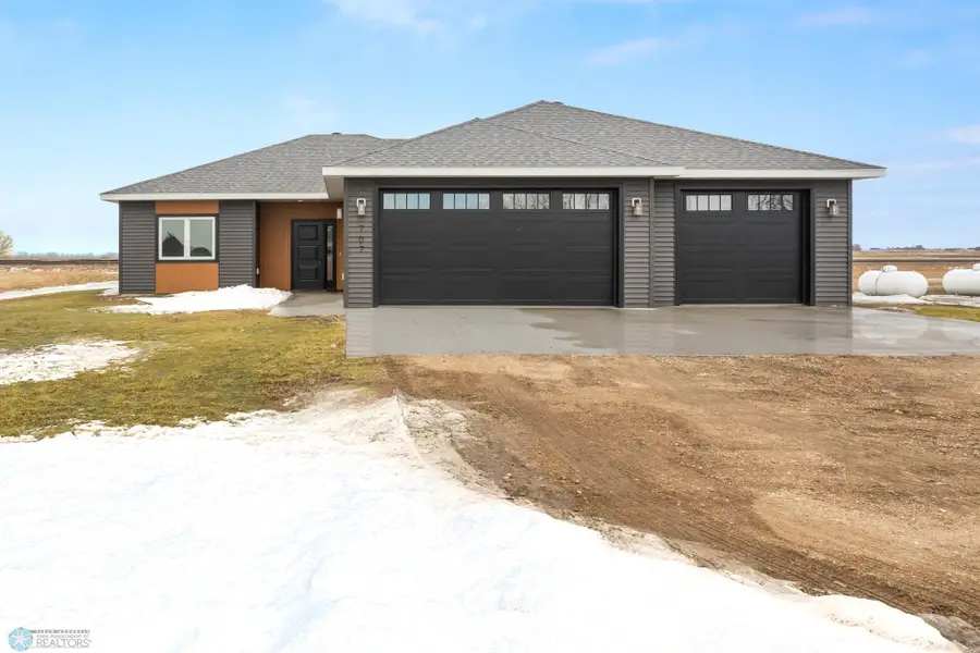 707 Blaine Street N, Colfax, ND 58018 - #2