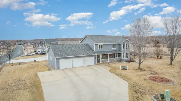 1170 Cubasue Court, Shakopee, MN 55379