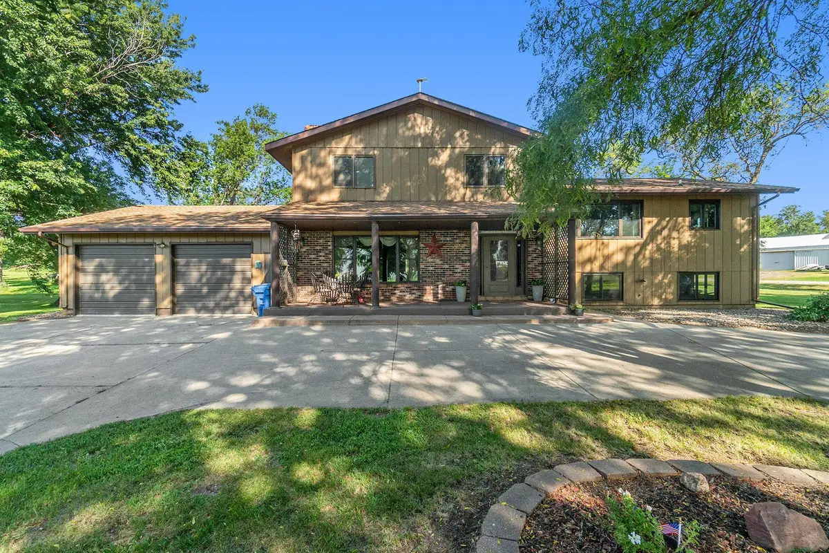 402 E 1st Street, Hardwick, MN 56134 - #1