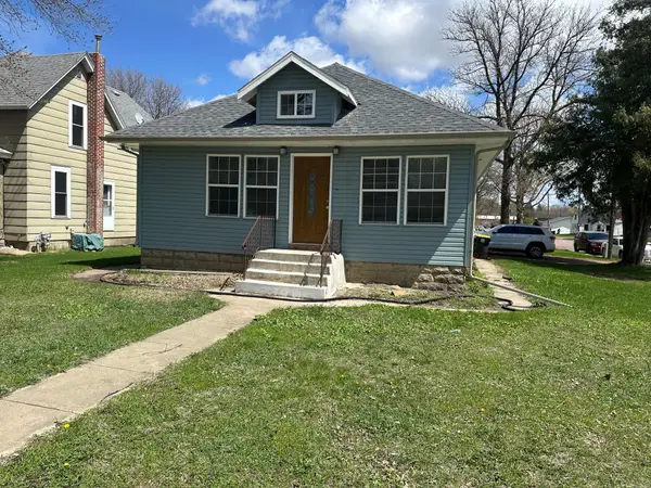 709 4th Avenue, Windom, MN 56101