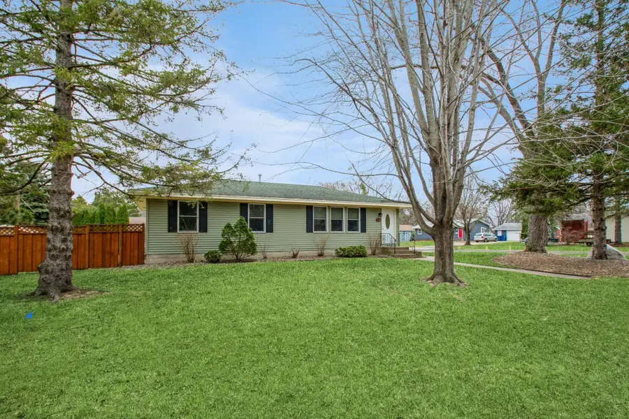 8101 Edgewood Drive, Mounds View, MN 55112 - Image #2