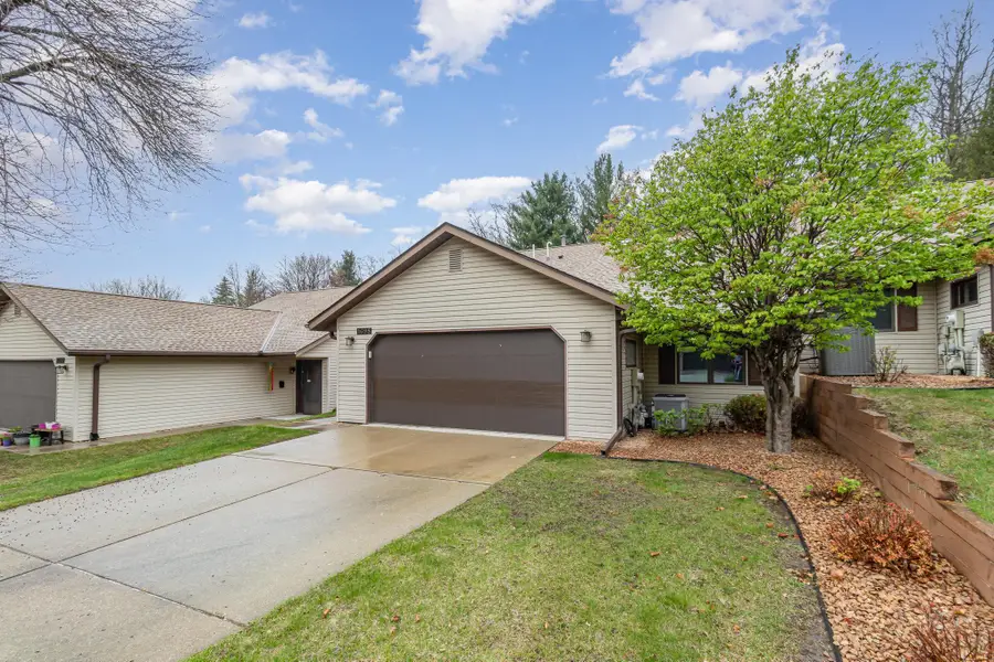 1698 Cobblestone Court, Red Wing, MN 55066 - Image #2