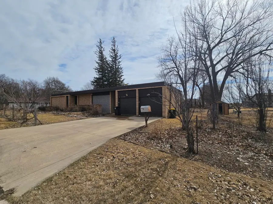 622 Western Avenue, Windom, MN 56101 - Image #3