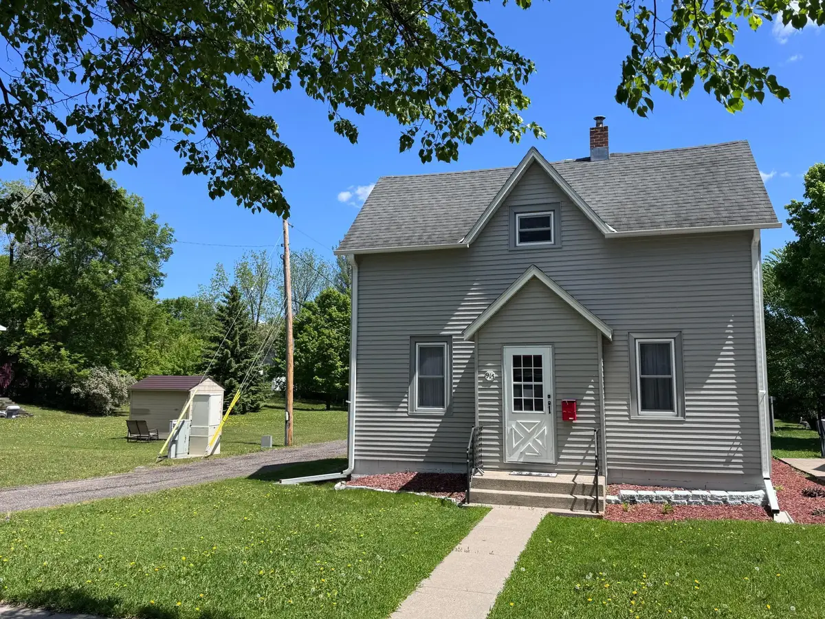 915 S Union Avenue, Fergus Falls, MN 56537 - Image #1