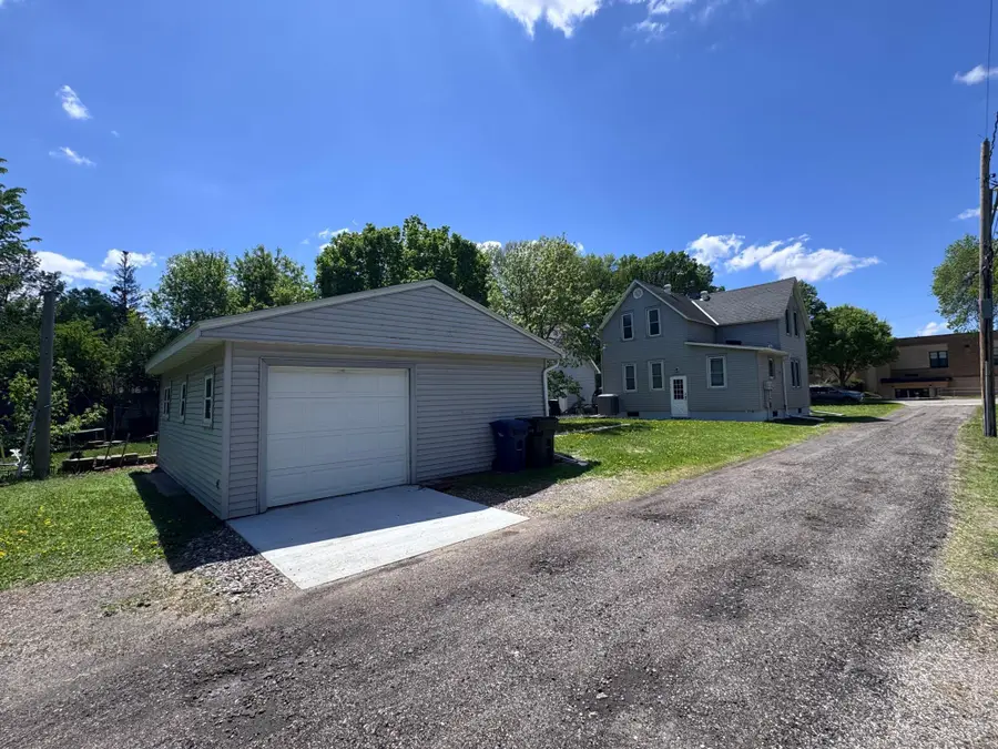 915 S Union Avenue, Fergus Falls, MN 56537 - Image #3