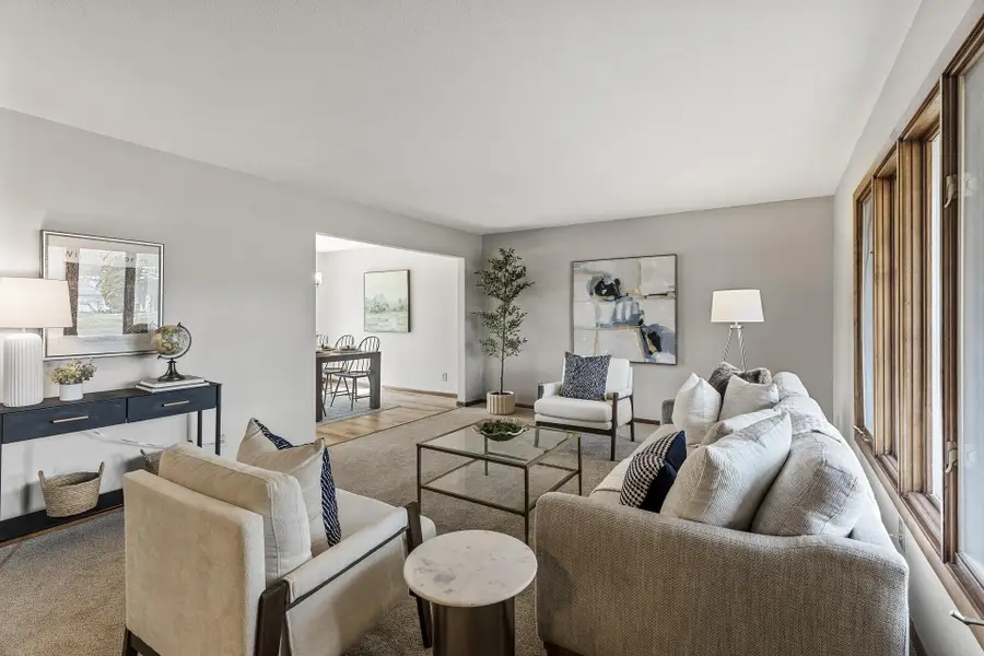 6532 Ridgeview Drive, Minneapolis, MN 55439 - Image #2