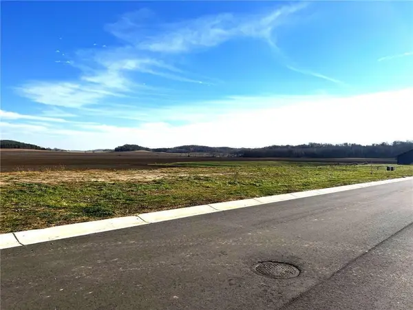 105 Rolling Hills Drive, Elgin, MN 55932