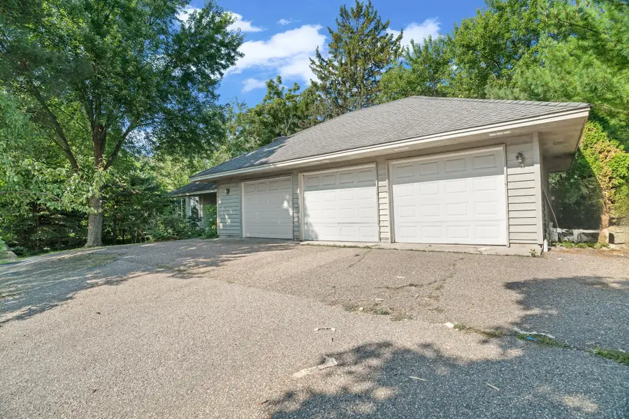 4512 Williston Road, Minnetonka, MN 55345 - Image #2