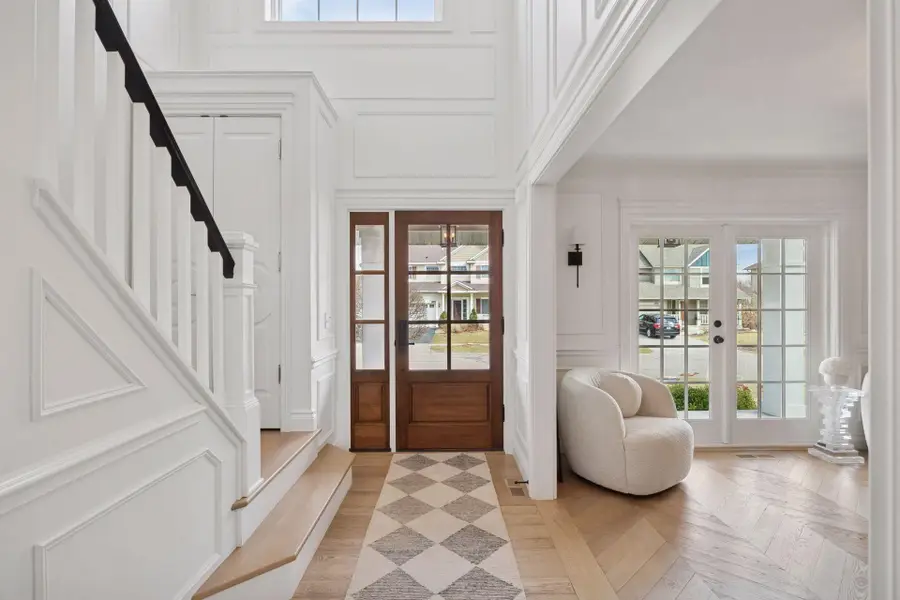 11405 Halstead Trail, Woodbury, MN 55129 - Image #2