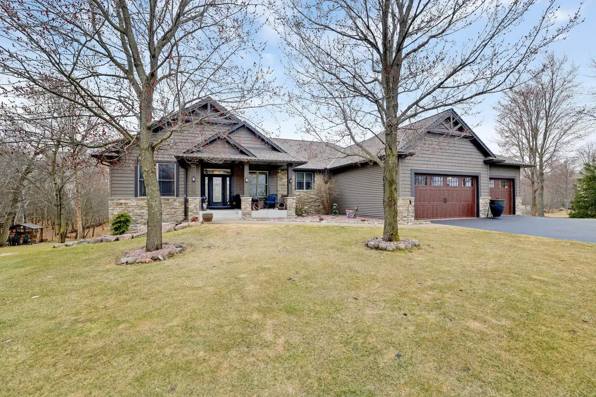 23980 Leo Street Ne, Stacy, MN 55079 - Image #1