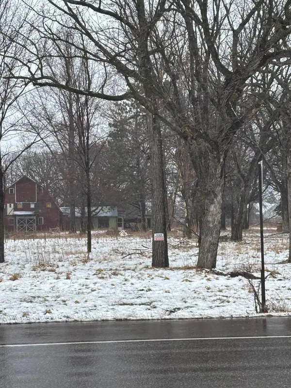 901 Bunker Lake Boulevard Ne, Ham Lake, MN 55304