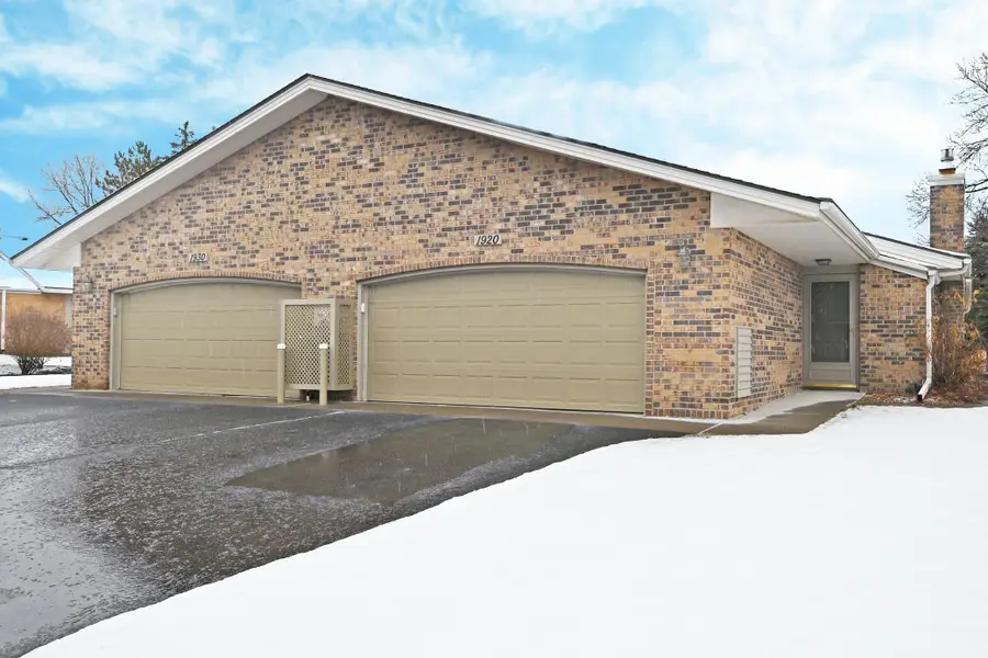 1920 Kingsview Lane N, Minneapolis, MN 55447 - Image #2