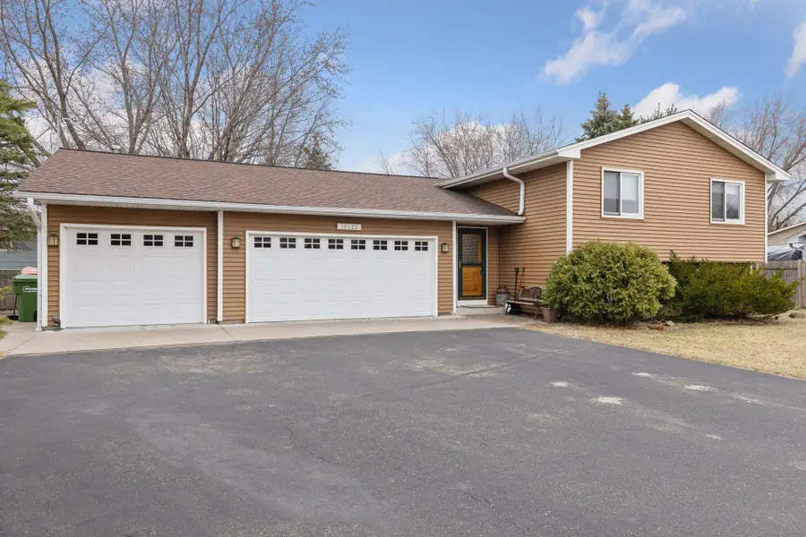 10625 Opal Circle Ne, Circle Pines, MN 55014 - Image #2