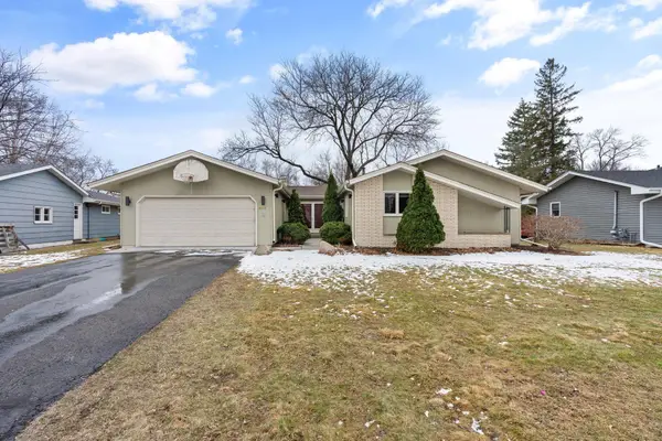 8409 Hopewood Lane N, Minneapolis, MN 55427