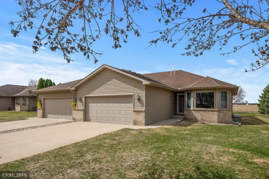 832 S Chestnut Street, Belle Plaine, MN 56011 - Image #2