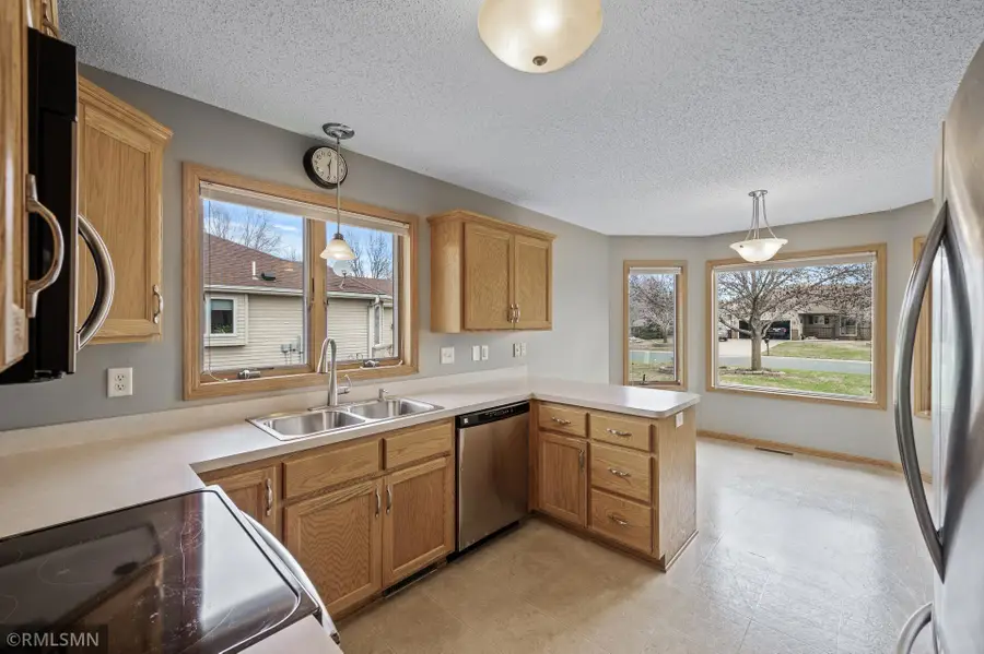 832 S Chestnut Street, Belle Plaine, MN 56011 - Image #3