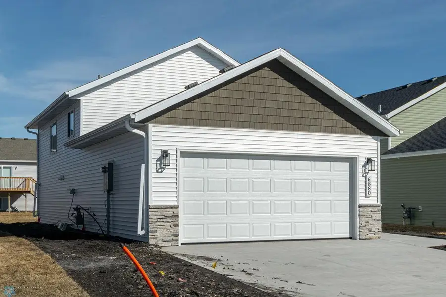 6880 Thomas Street, Horace, ND 58047 - #3