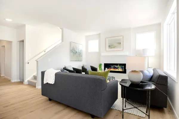 5096 Airlake Drive, Woodbury, MN 55129