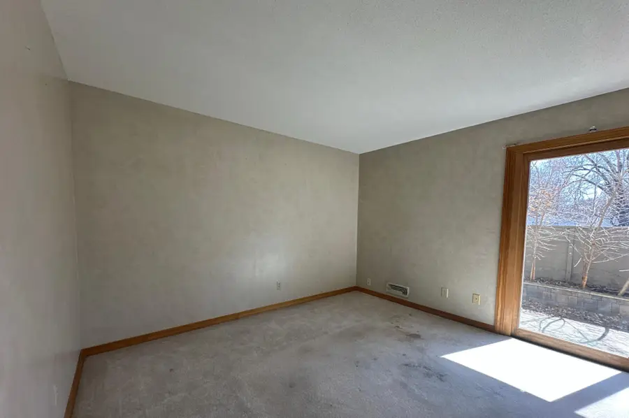 352 E 44th Street, Minneapolis, MN 55409 - Image #3