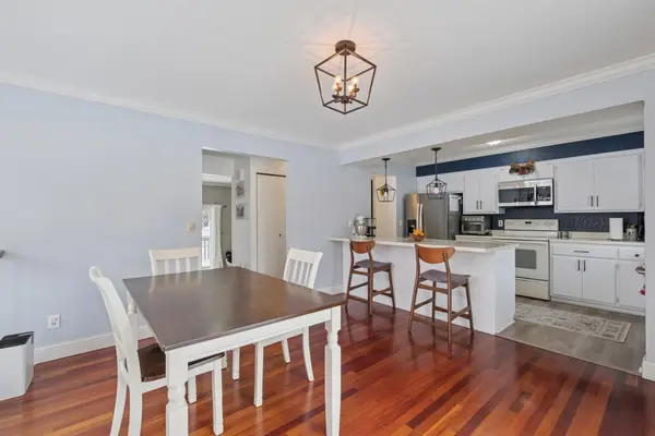 10346 Berkshire Road, Bloomington, MN 55437