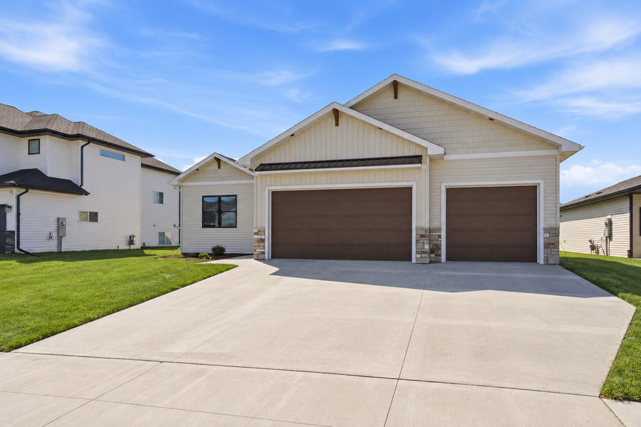 5868 Ellis Drive W, Horace, ND 58047 - #2