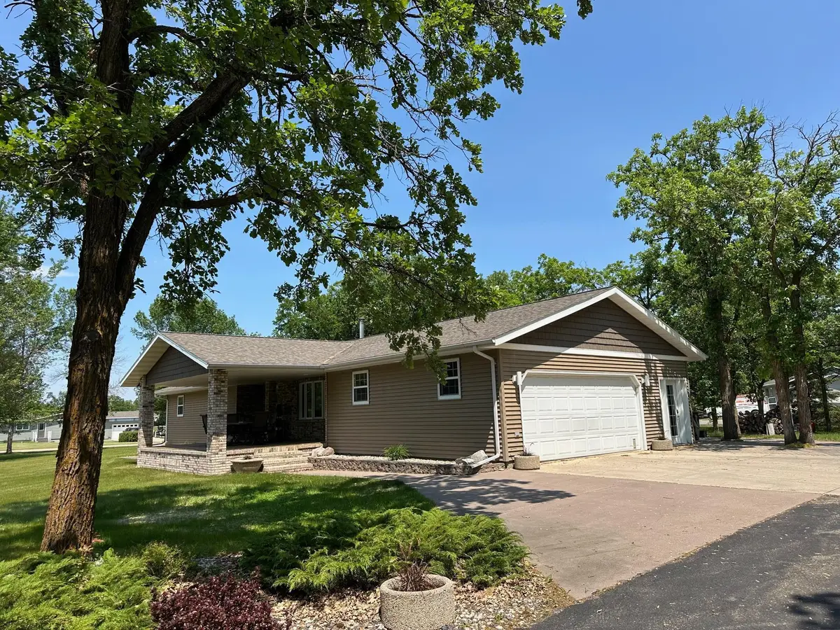 102 Colony Drive S, Karlstad, MN 56732 - #1